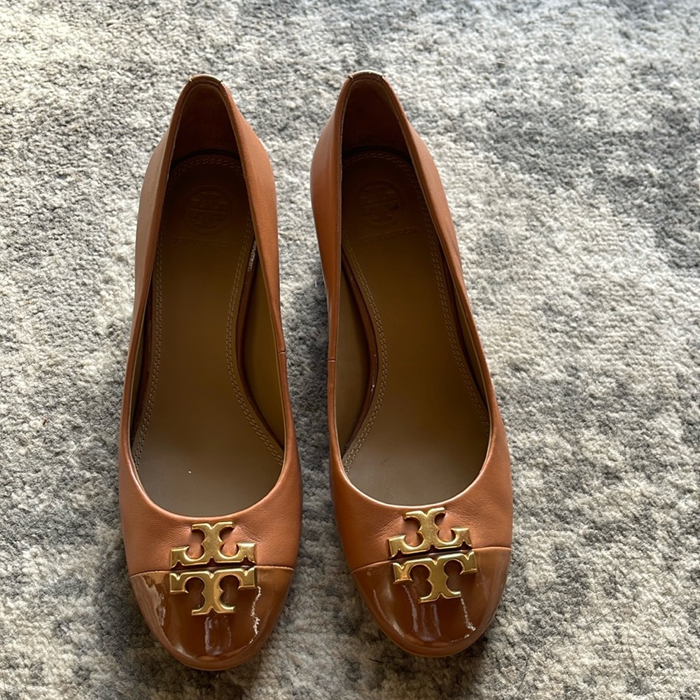 Tory Burch block pumps, brand new.Never worn.New without tags.Perfect condition.